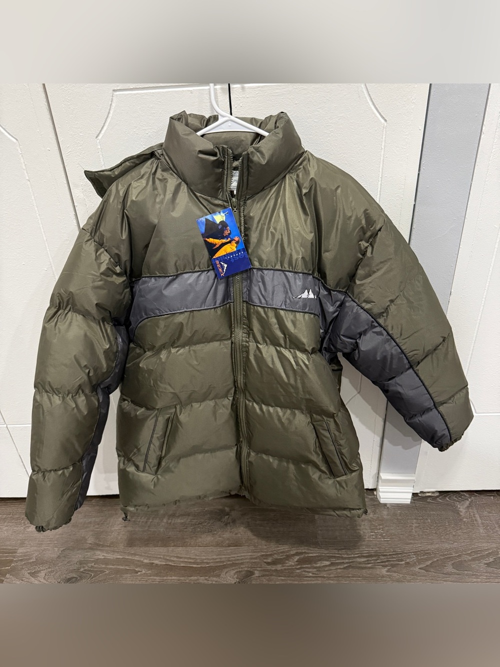 NWT Original Green Puffer Jacket